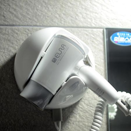 Kimchee Busan Station Guesthouse Екстер'єр фото