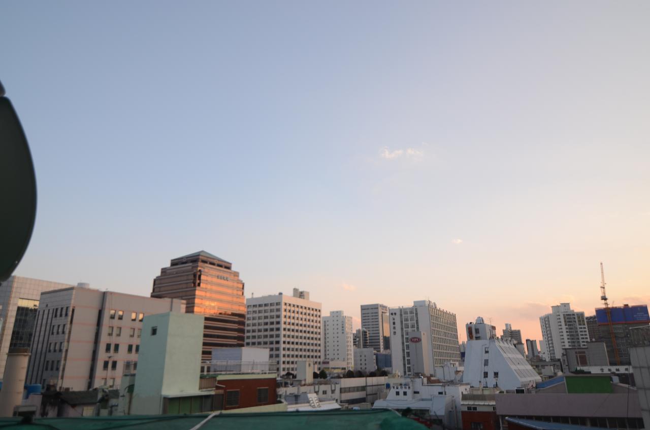 Kimchee Busan Station Guesthouse Екстер'єр фото