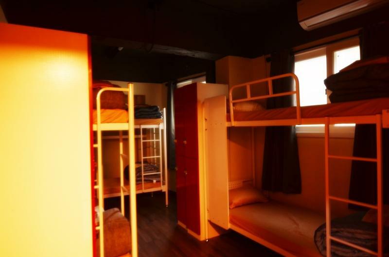 Kimchee Busan Station Guesthouse Екстер'єр фото